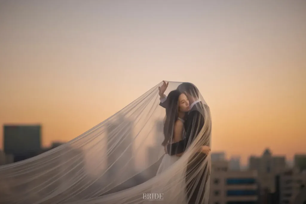 かっこいいウェディングフォト_ベールショット3
