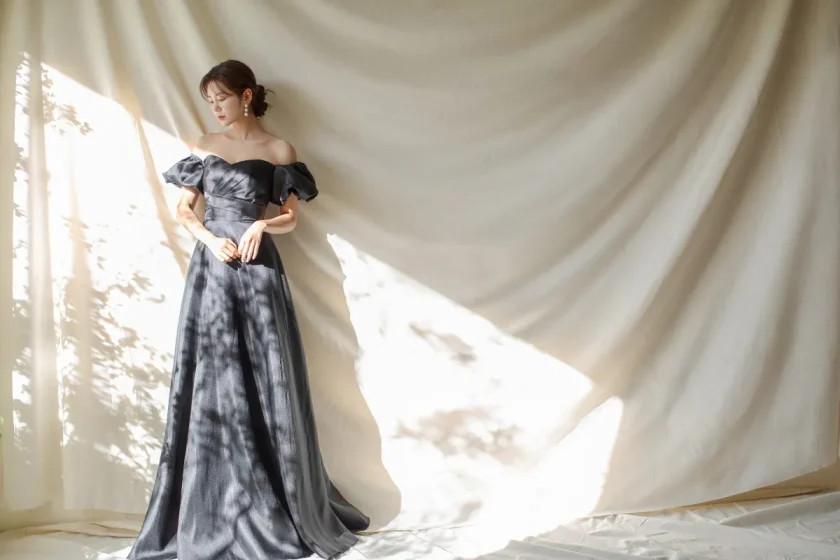 前撮りで着たい黒ドレス！その意味やウェディングフォトでおすすめのデザインを紹介