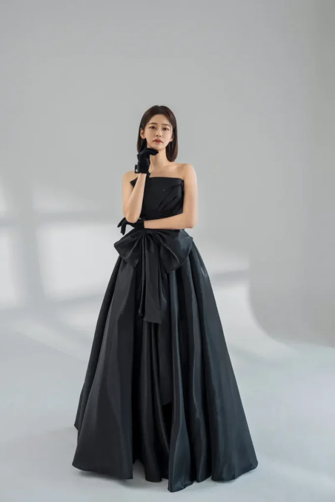 黒ドレス・ブラックドレス_Aライン3