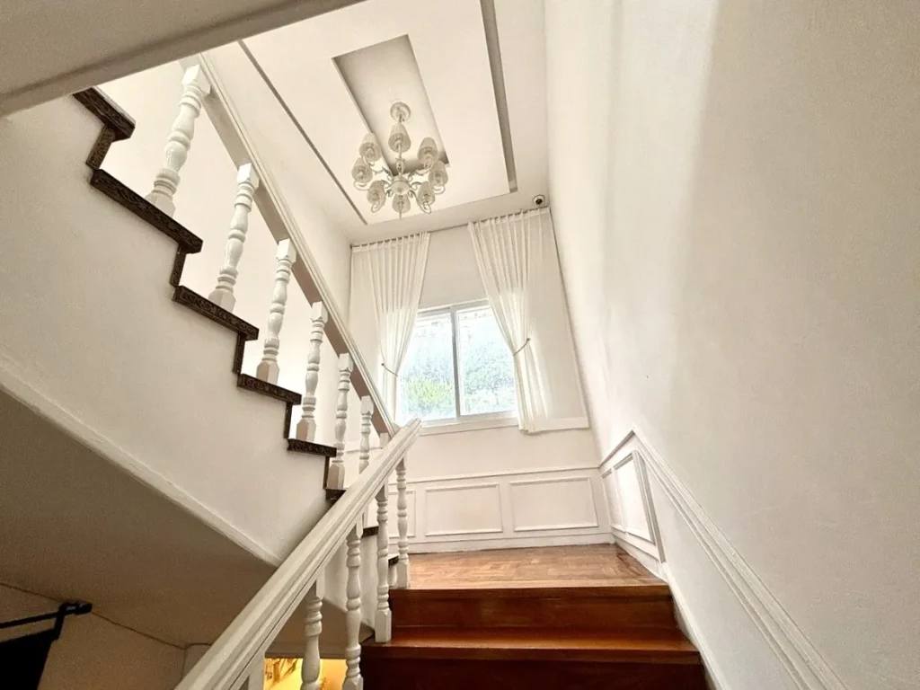 BODA STUDIO(ボダスタジオ) _屋内階段1