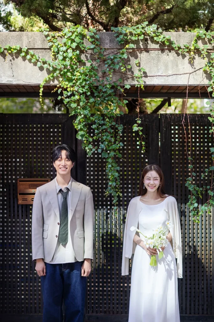 私服ウェディングフォト_白ワンピース+カジュアルルック01