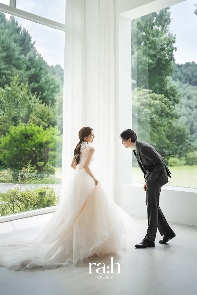 雨でも屋外感を出せるアイディア_大きな窓で01